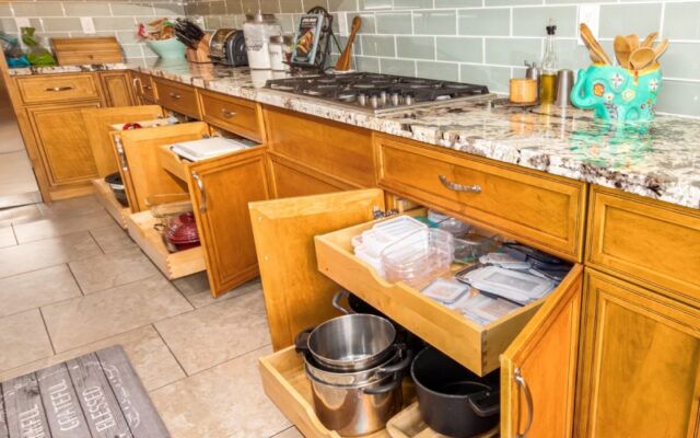 Kitchen-Pantry-05